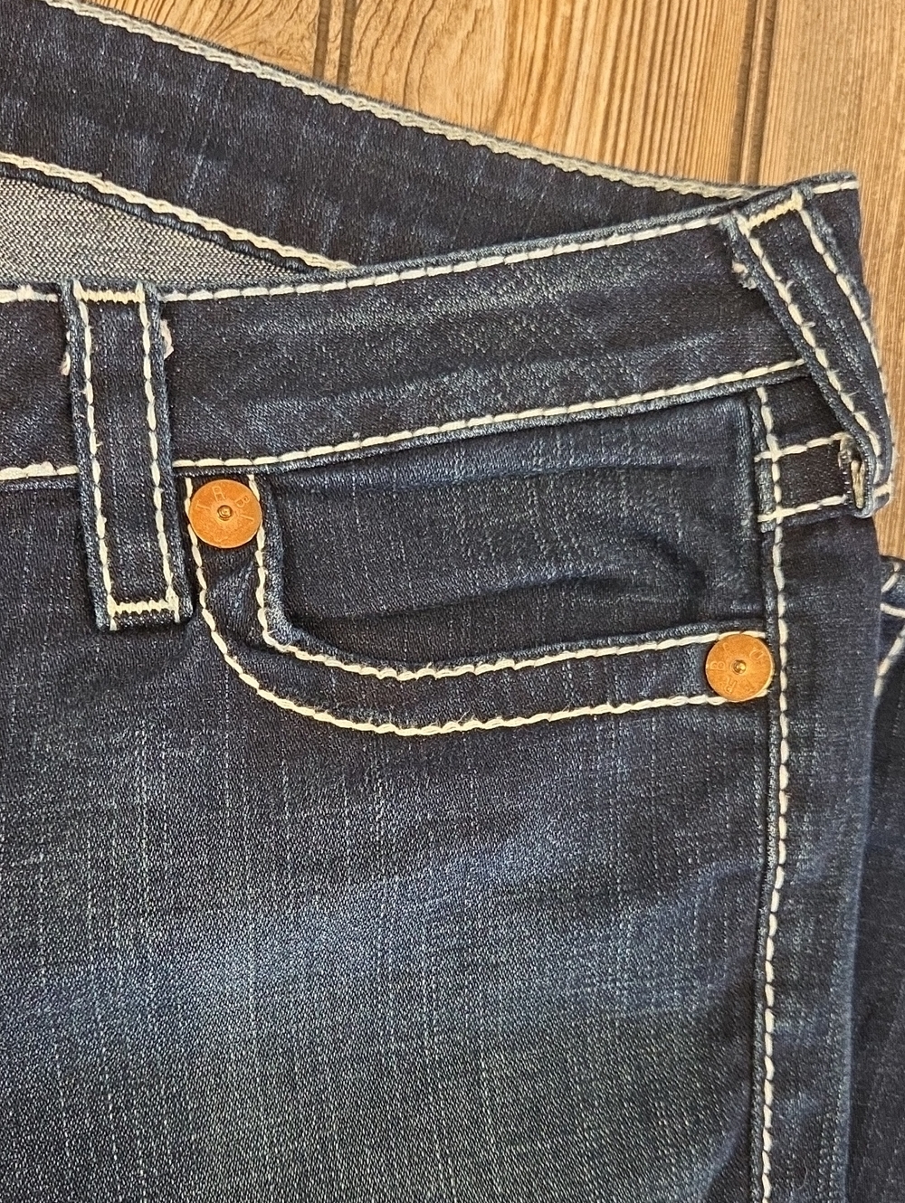 VTG True Religion Twisted Curved Seam Flare Jeans - Size 32 - Picture 7 of 13
